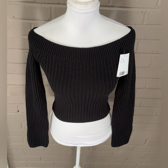 H&M NWT black cropped off shoulder sweater XS - Picture 6 of 15